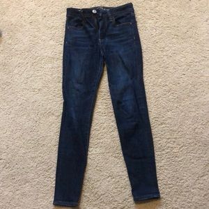 American Eagle dark wash skinny jeans